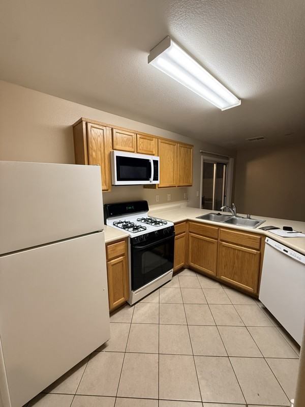 10063 Swimming Hole St - Photo 7 of 15