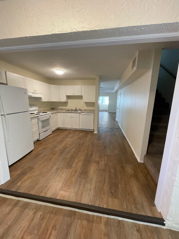 847 Winter Garden Dr - Photo 2 of 5