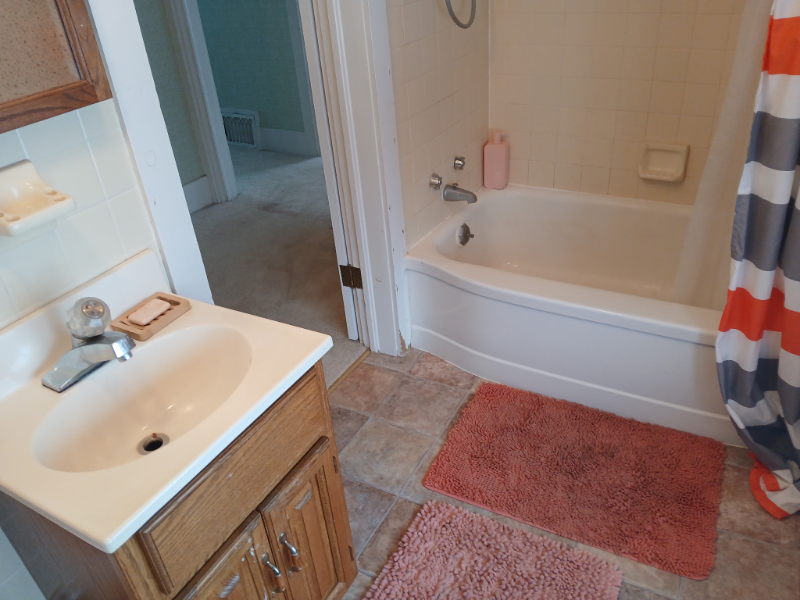 321 W Mcmillan Ave #1 - Photo 7 of 15