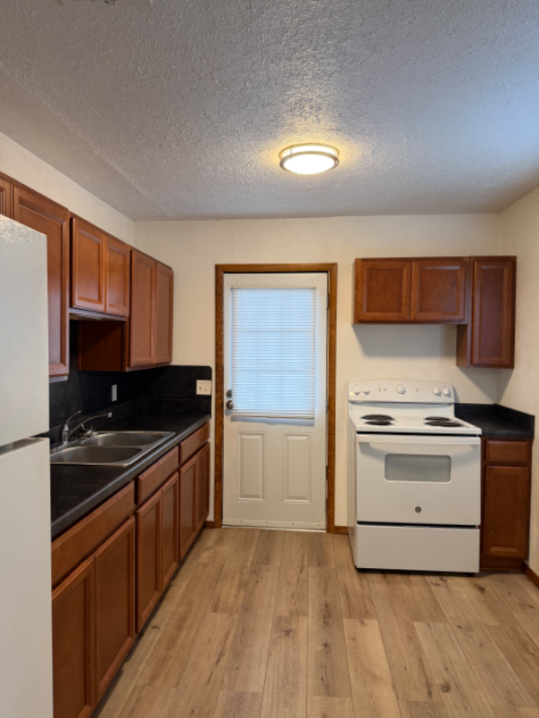 6506 Nw 32nd St - Photo 2 of 7