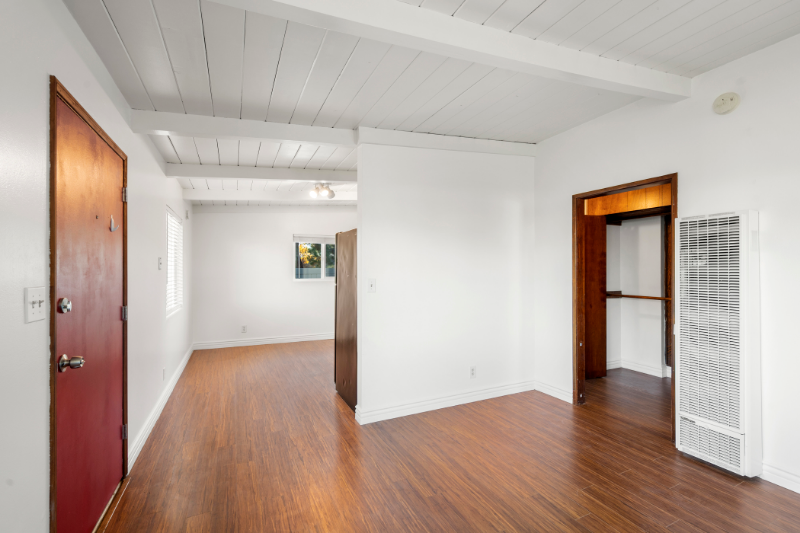 2348 Cypress Ave - Photo 7 of 20