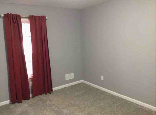 190 Saint Matthews Ave #2 - Photo 6 of 7