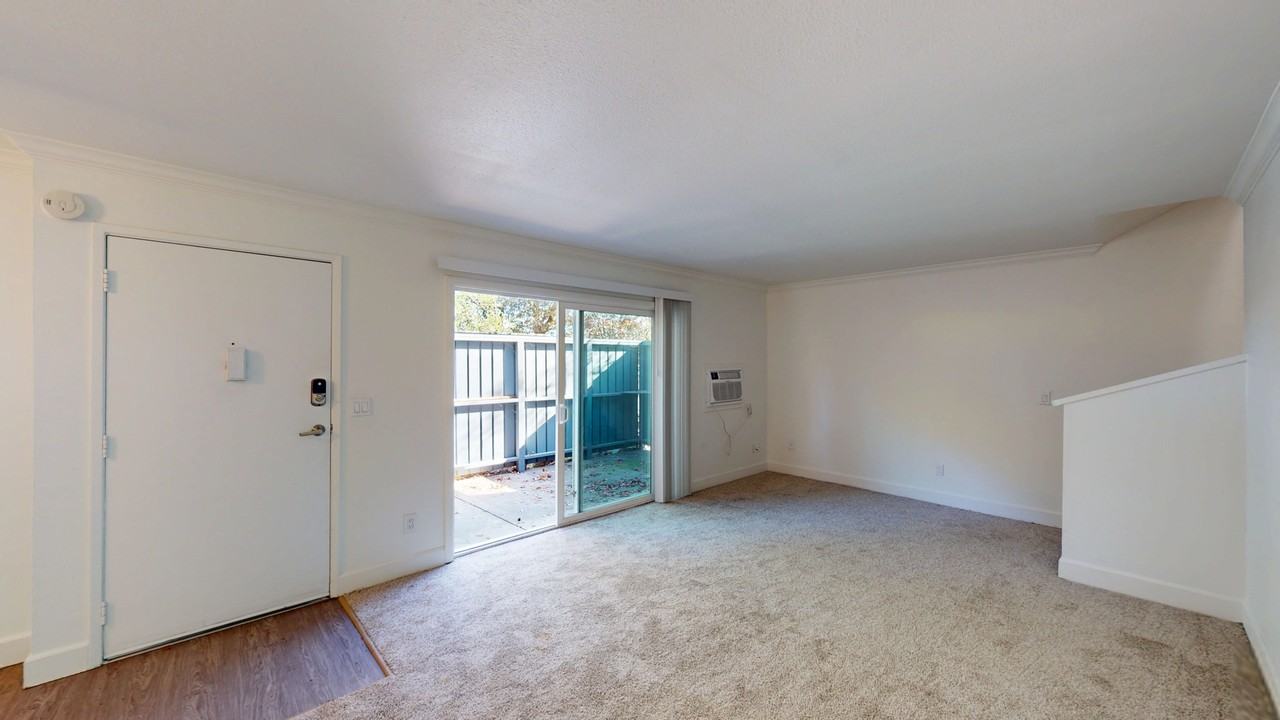 390 Alameda Del Prado #390D - Photo 5 of 15