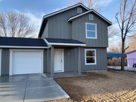 featured image of 812 2nd St N #812