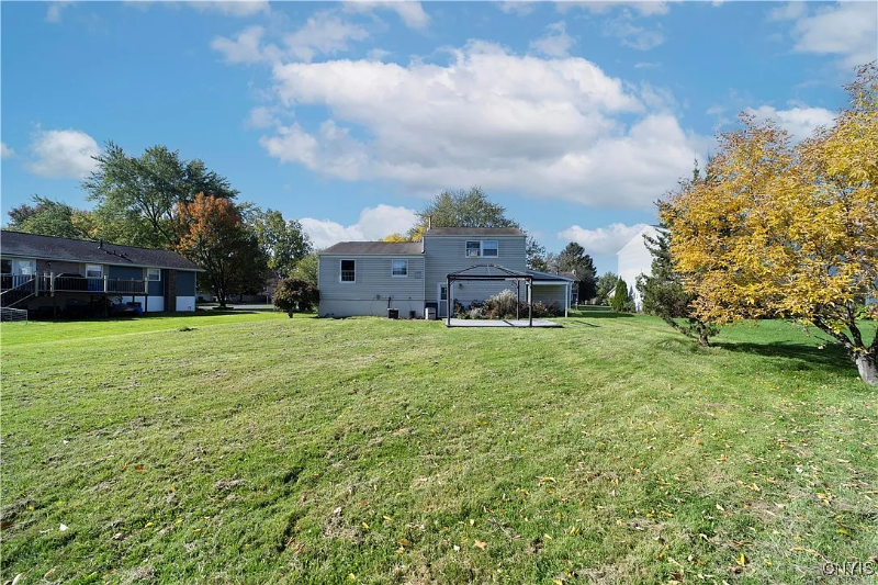 8003 Bamm Hollow Rd - Photo 3 of 18