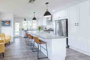 1326 W Roma Ave - Photo 1 of 1