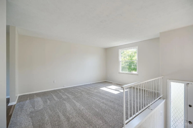 1705 Chapman Dr - Photo 7 of 7