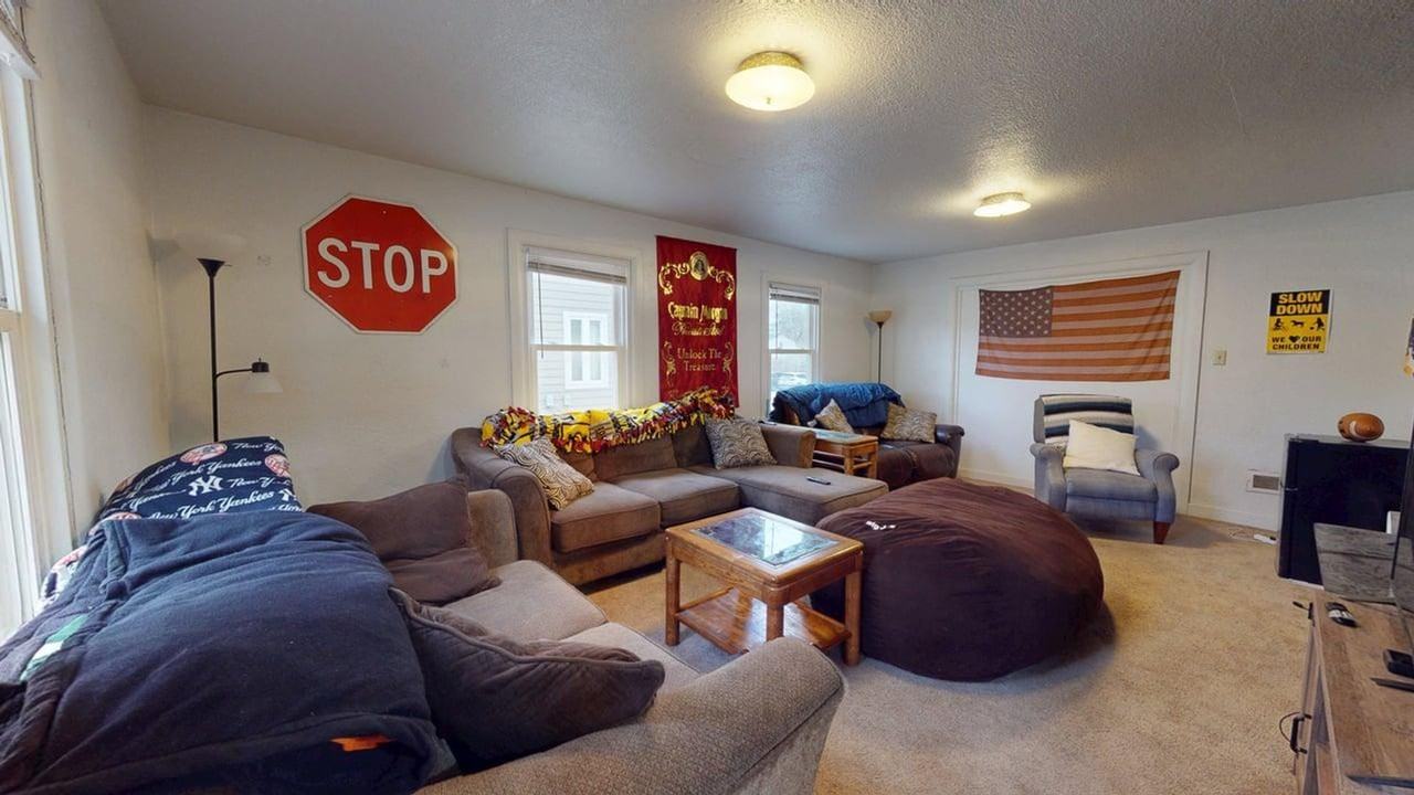 147 Campus Ave - Photo 2 of 19