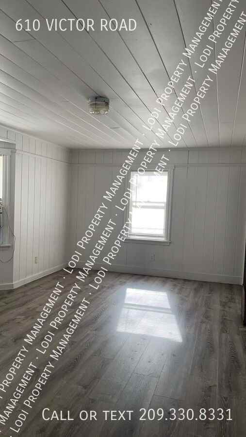 610 E Victor Rd - Photo 2 of 10