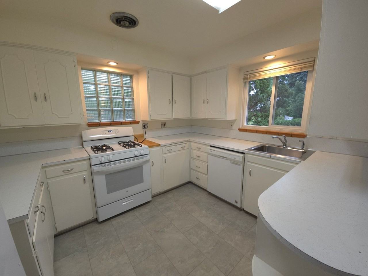 1901 Baseline Road - Photo 4 of 21