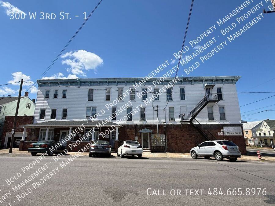 300 W 3rd St #1 - Photo 2 of 15