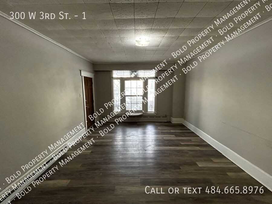 300 W 3rd St #1 - Photo 4 of 15