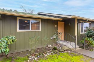 17420 Ne Halsey St - Photo 1 of 1