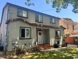 featured image of 145 E 36th St