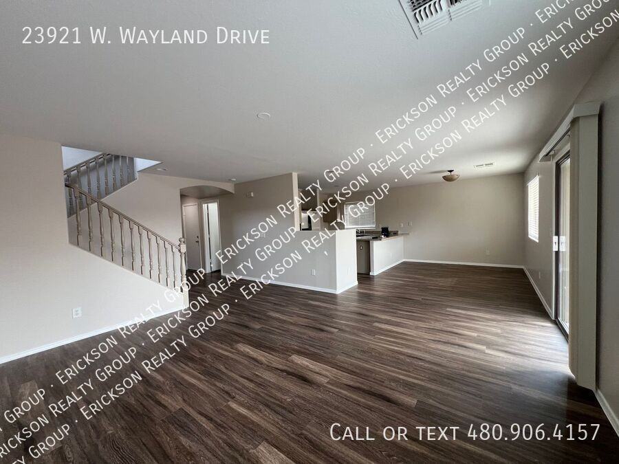 23921 W Wayland Dr - Photo 2 of 30