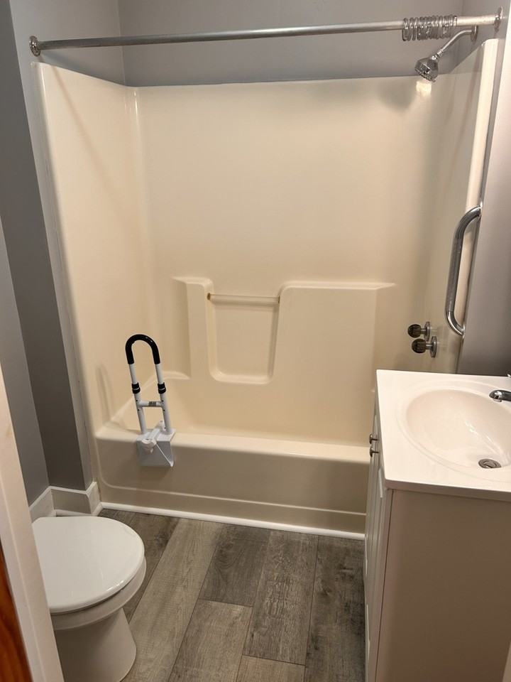 240 N 2nd St #12-400SQFT - Photo 6 of 7