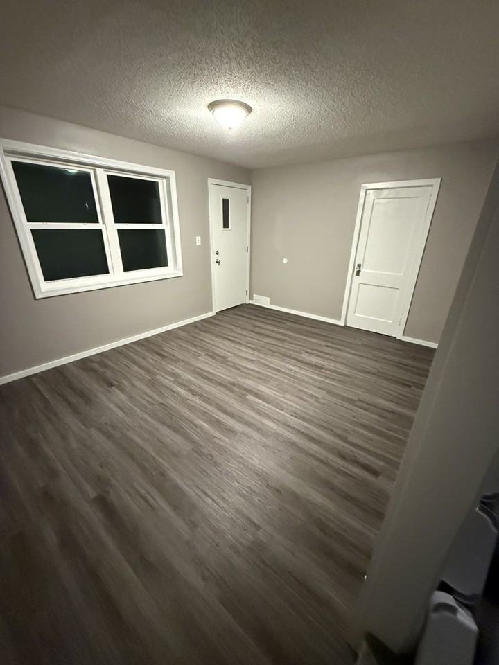 49 Great Hill Rd - Photo 3 of 7