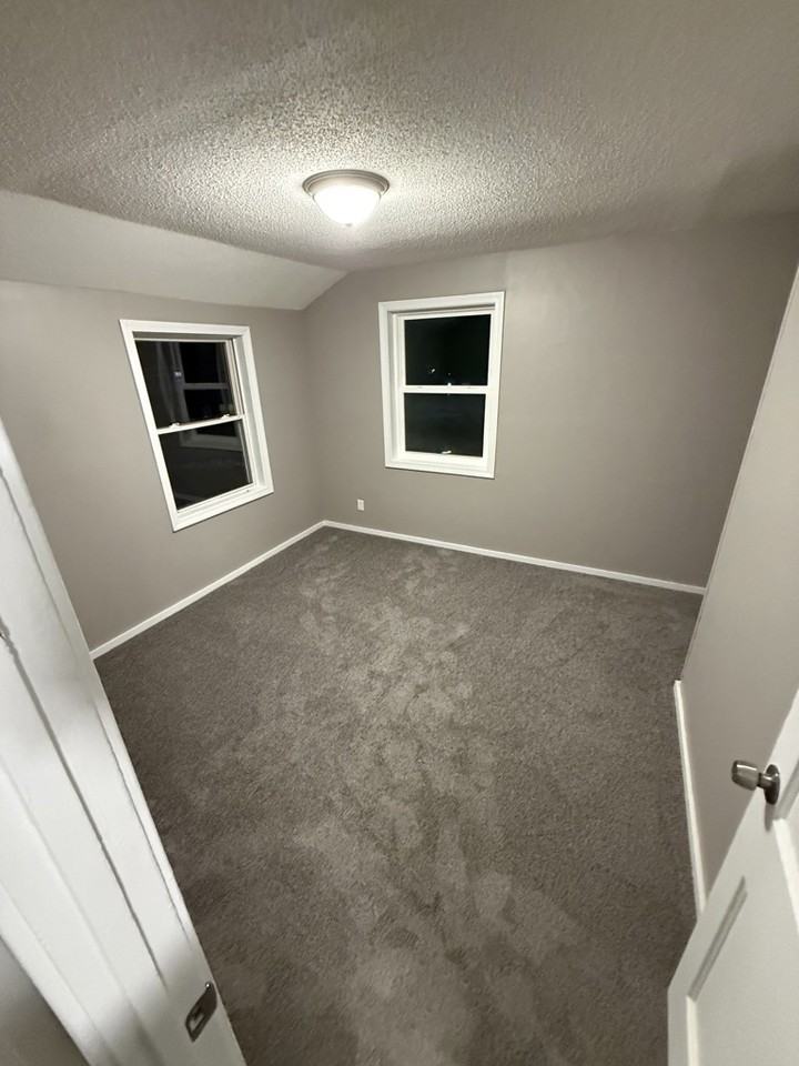 49 Great Hill Rd - Photo 5 of 7