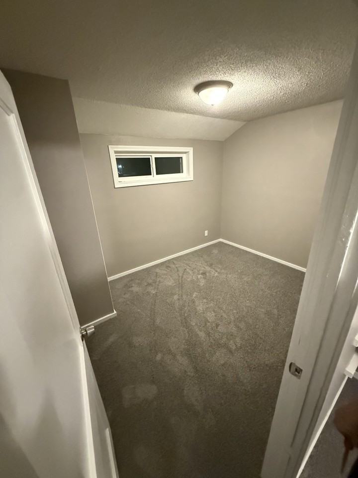 49 Great Hill Rd - Photo 6 of 7