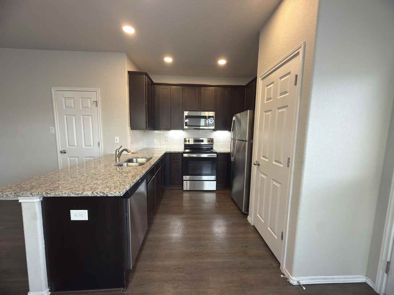 5611 Rio Cyn #2 - Photo 7 of 35