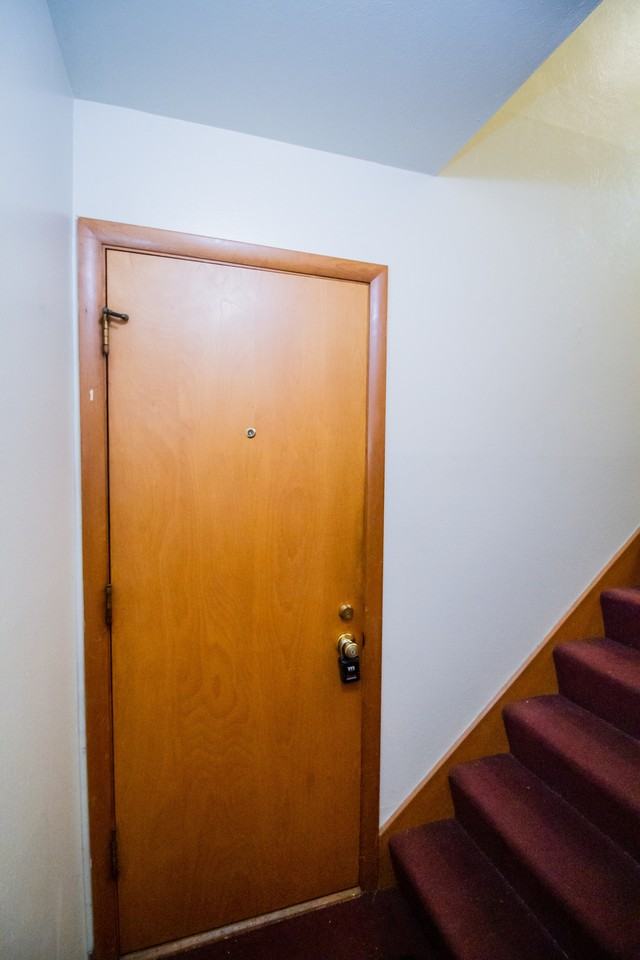 3048 Carskaddon Ave #4 - Photo 3 of 21