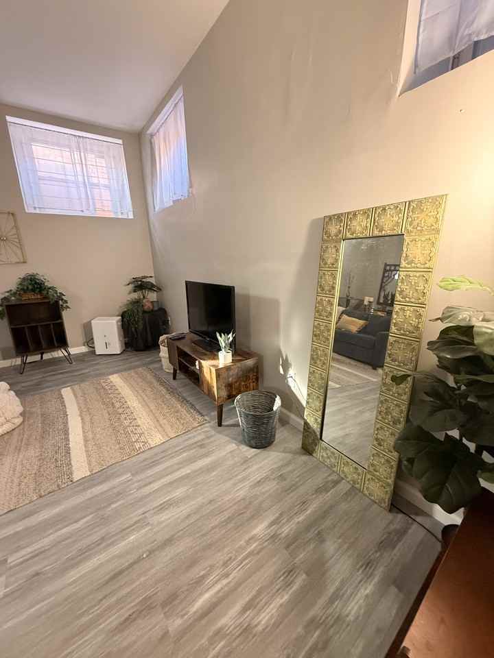 1901 E Lombard St #1 - Photo 7 of 12