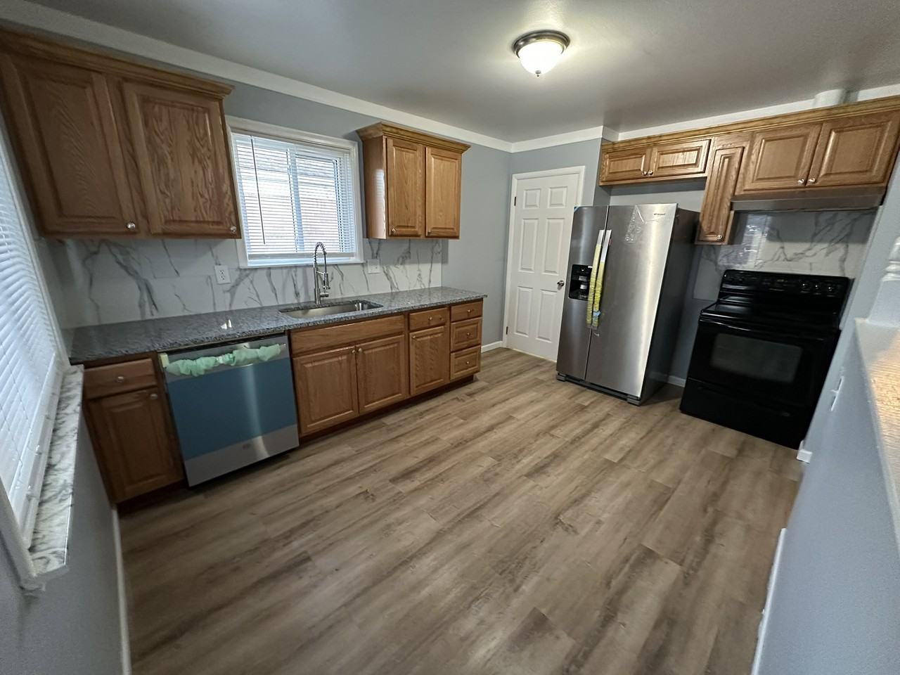 19566 Webster St #NA - Photo 5 of 10