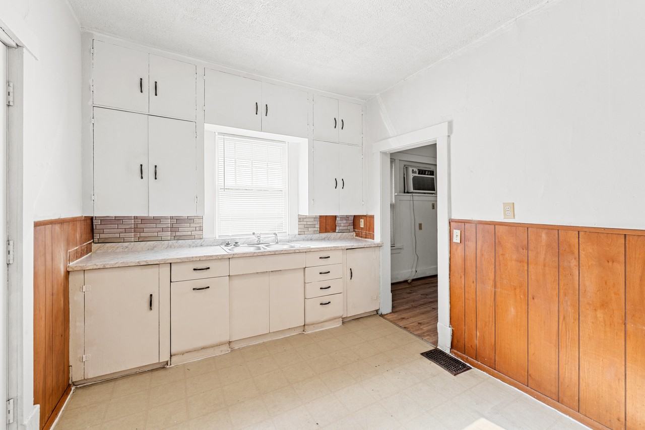 415 S Phillips Ave #NA - Photo 3 of 14