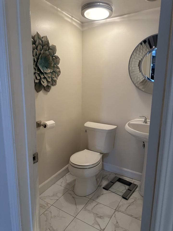 1817 Selby Ave #203 - Photo 7 of 15