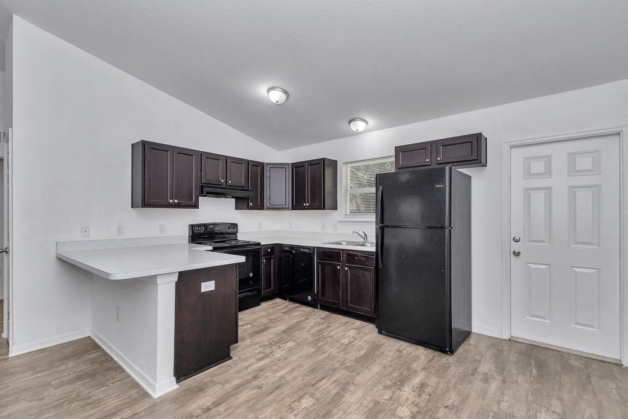 6064 Nw 54th Ter #NA - Photo 4 of 18