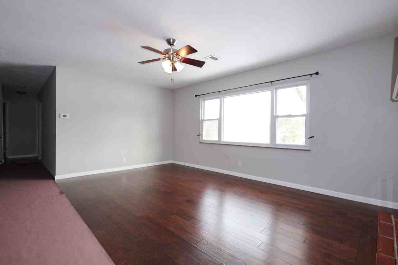 5140 Ambs Rd - Photo 6 of 34