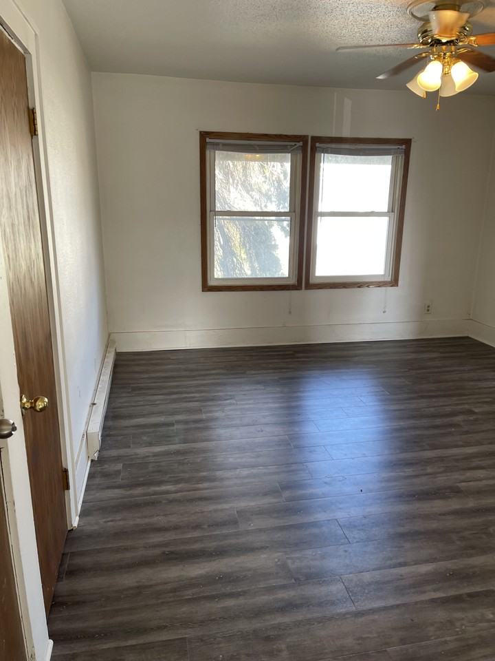 702 Euclid Ave #3 - Photo 4 of 6