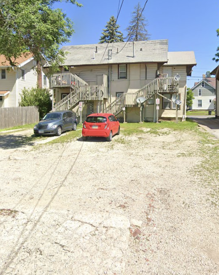 702 Euclid Ave #3 - Photo 6 of 6