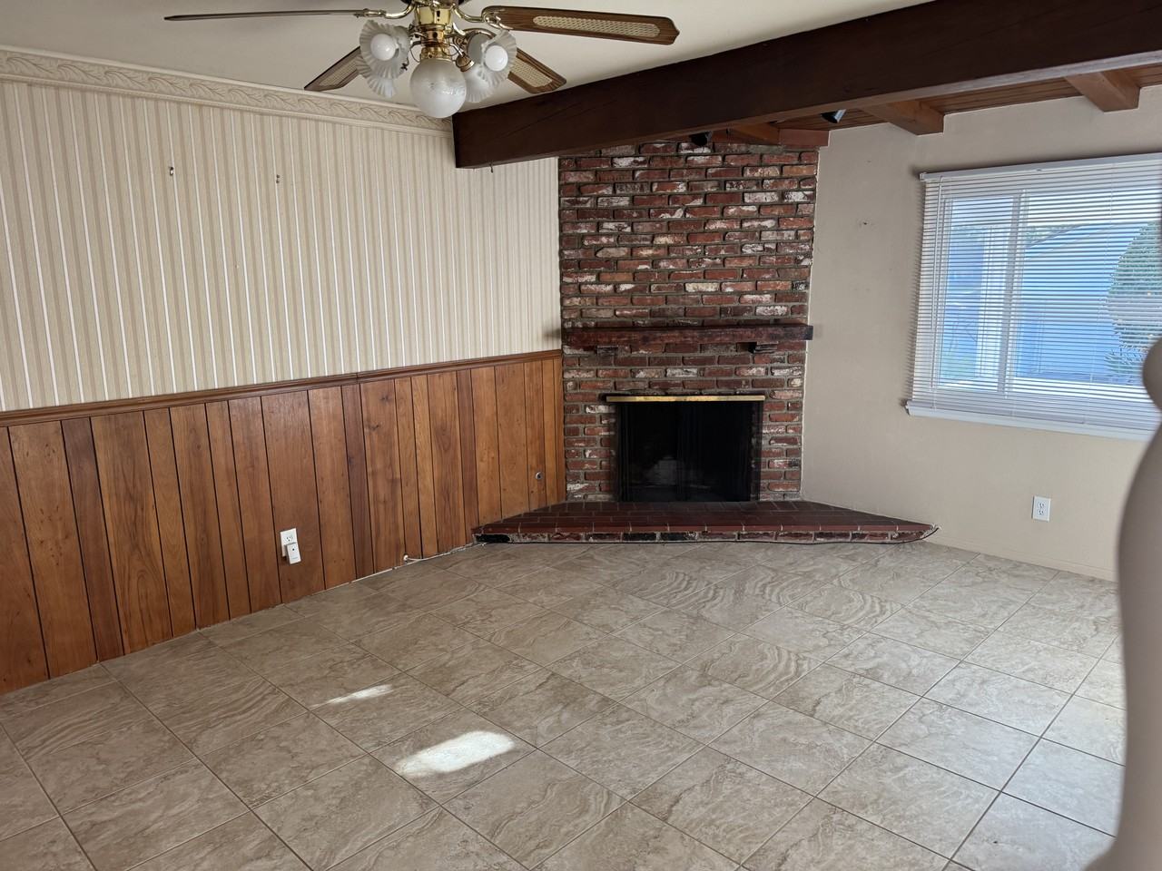 15856 Lawnhill Dr #NA - Photo 5 of 14