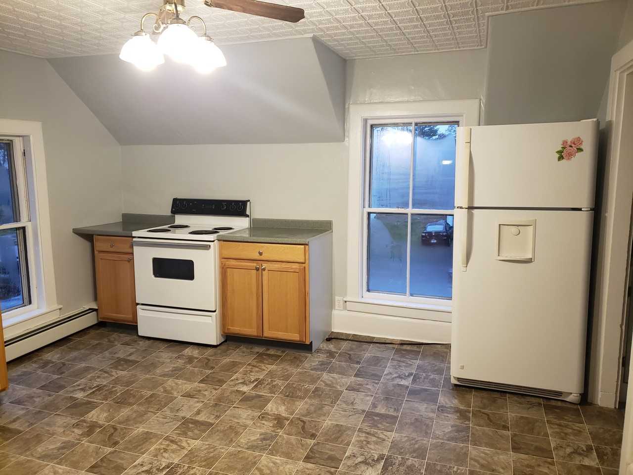 19 Middle St #2A - Photo 3 of 18