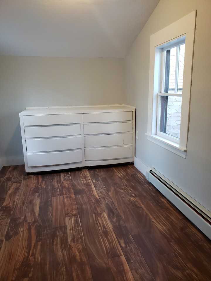 19 Middle St #2A - Photo 6 of 18