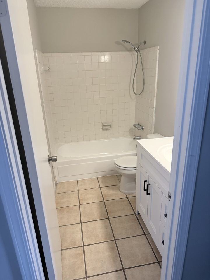 206 Kettering Way #206 - Photo 3 of 13