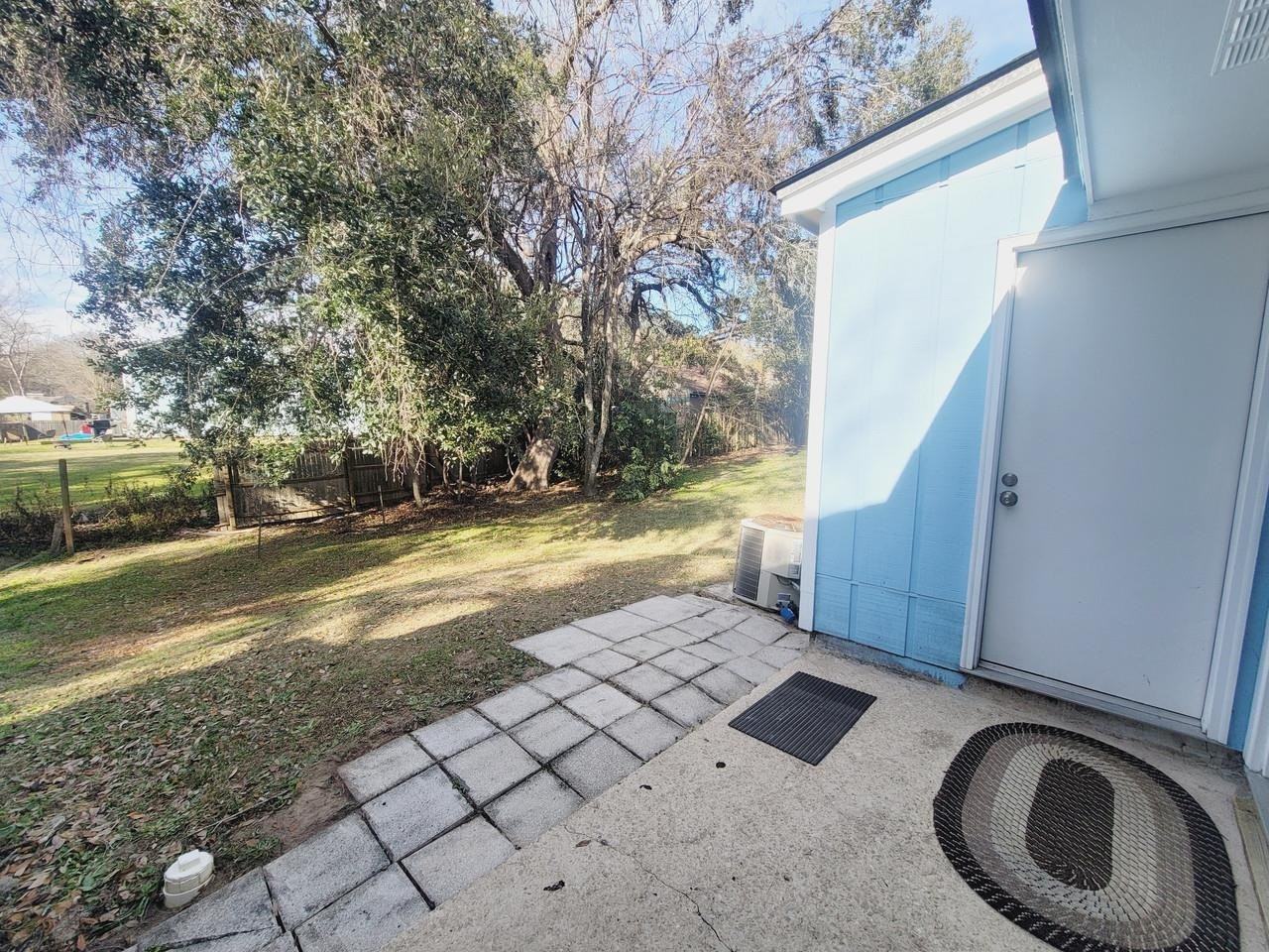 3986 Breezee Ct #3986 - Photo 3 of 18