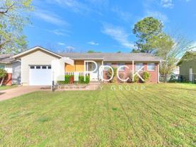 2713 S Norwood Ave - Photo 1 of 1