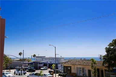 976 S Coast Hwy #976A - Photo 3 of 16