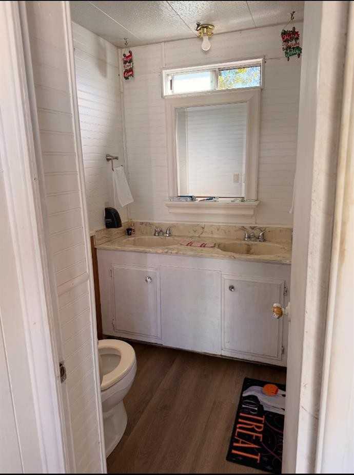 1048 Morado Cir #1048 - Photo 2 of 9