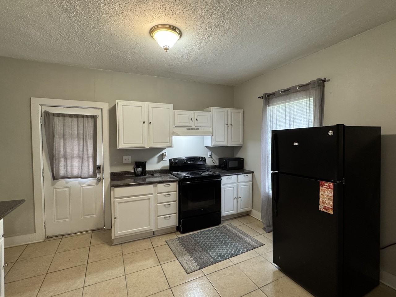 310 S Riverfront St #NA - Photo 5 of 10
