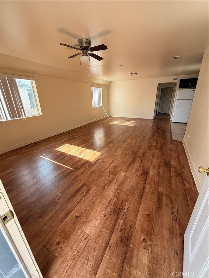 9011 Baring Cross St #9011 - Photo 2 of 23