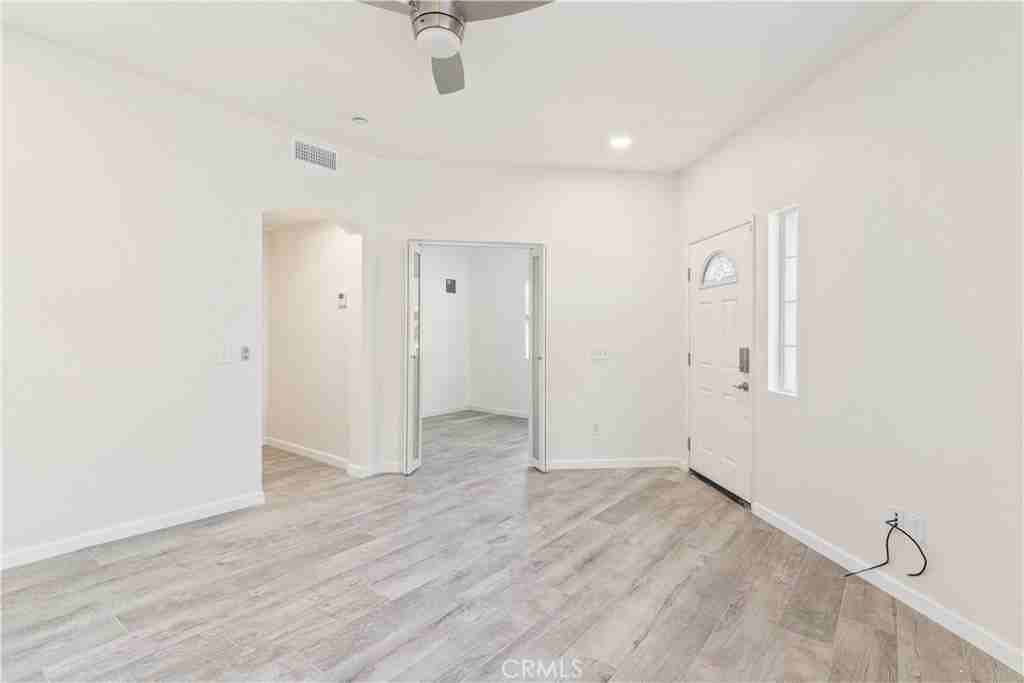 39689 Chambray Dr #39689 - Photo 3 of 12