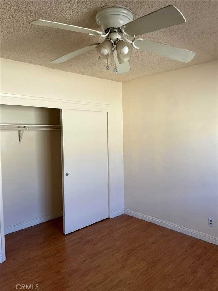 415 N 3rd St #415F - Photo 3 of 16