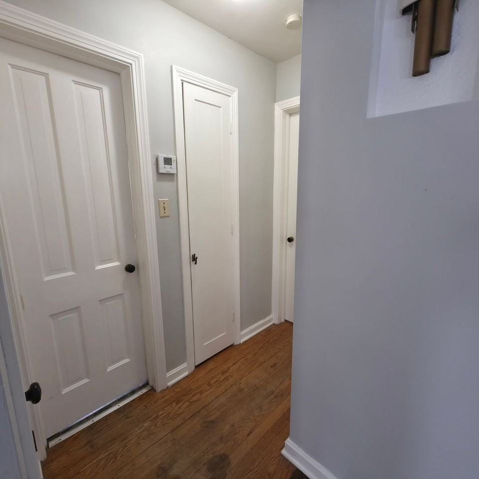 875 E 258th St - Photo 5 of 10