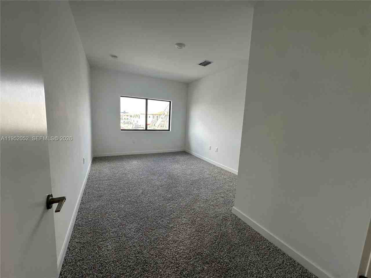 232 Nw 13th St #232-232 - Photo 7 of 14