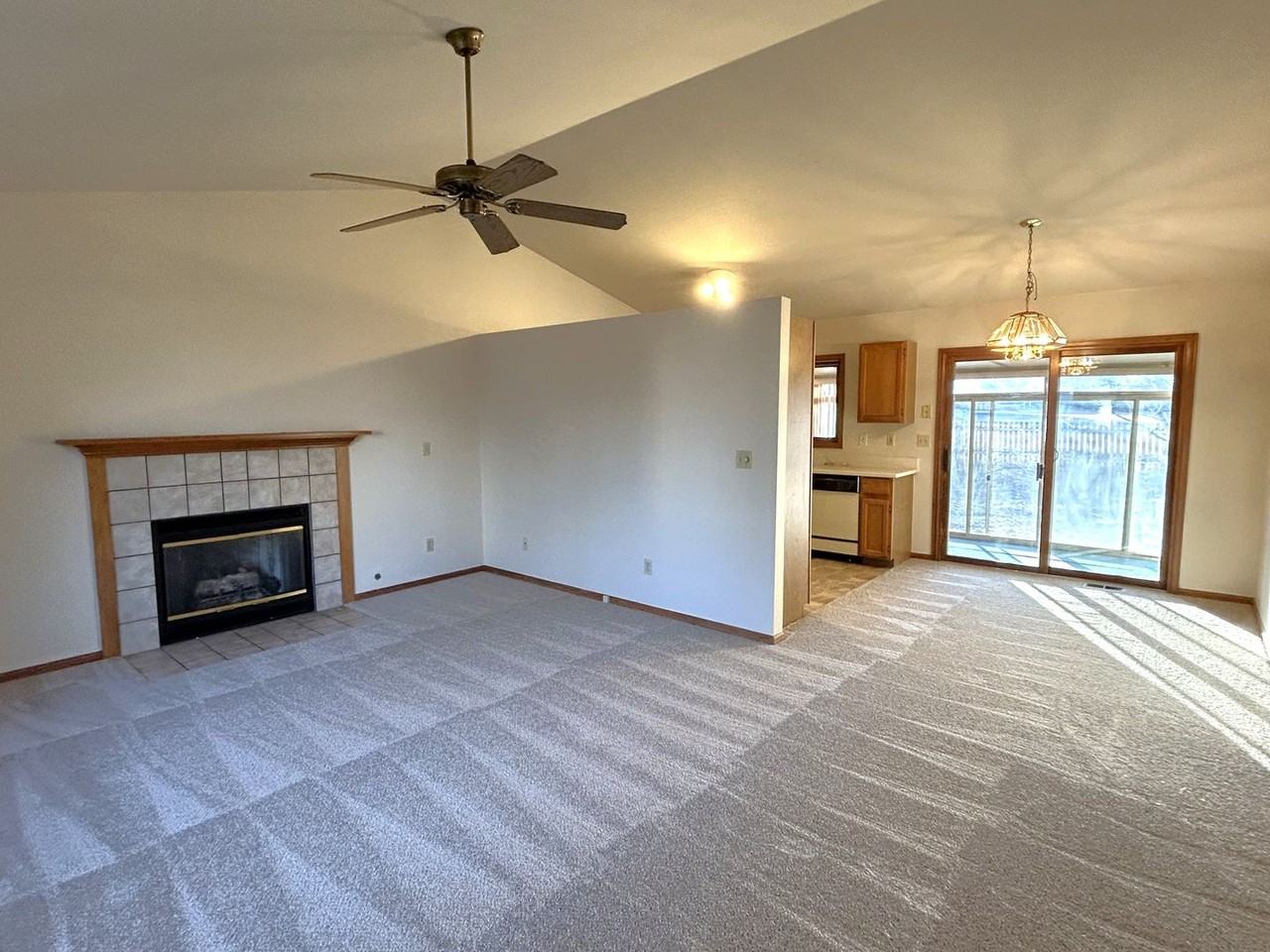 3507 Riva Ridge Dr - Photo 2 of 15