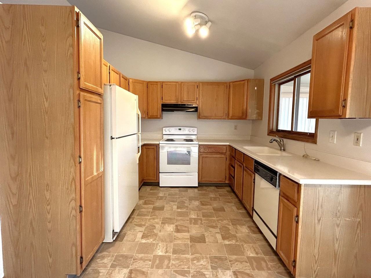 3507 Riva Ridge Dr - Photo 5 of 15