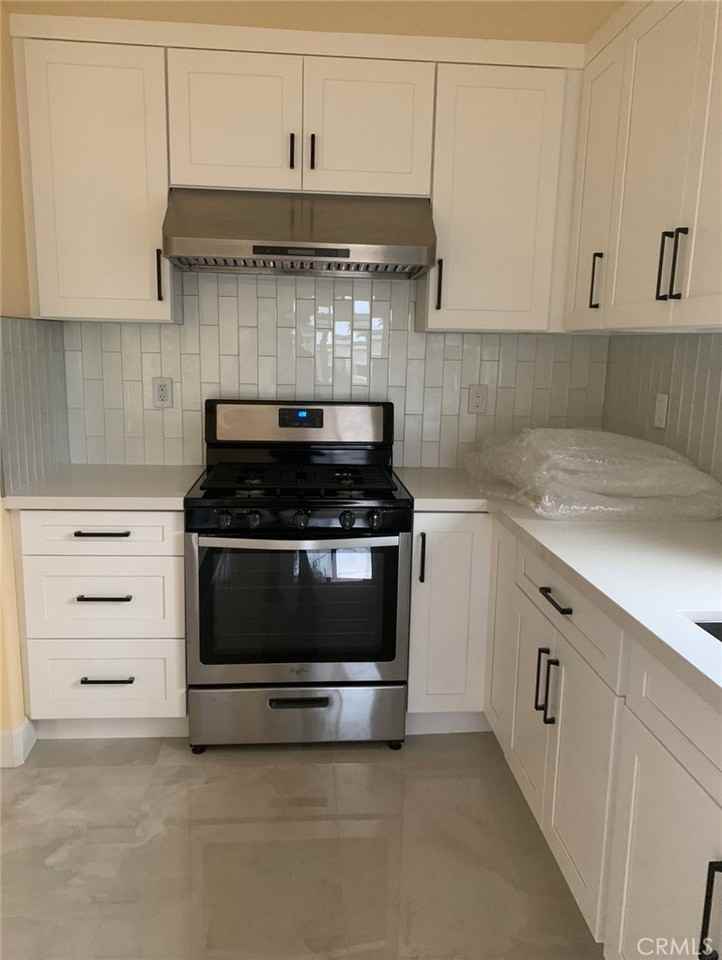 12685 Laux Ave #12685 - Photo 3 of 6